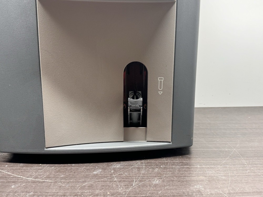 Beckman Coulter AC-T Diff 2 Hematology Analyzer - P91