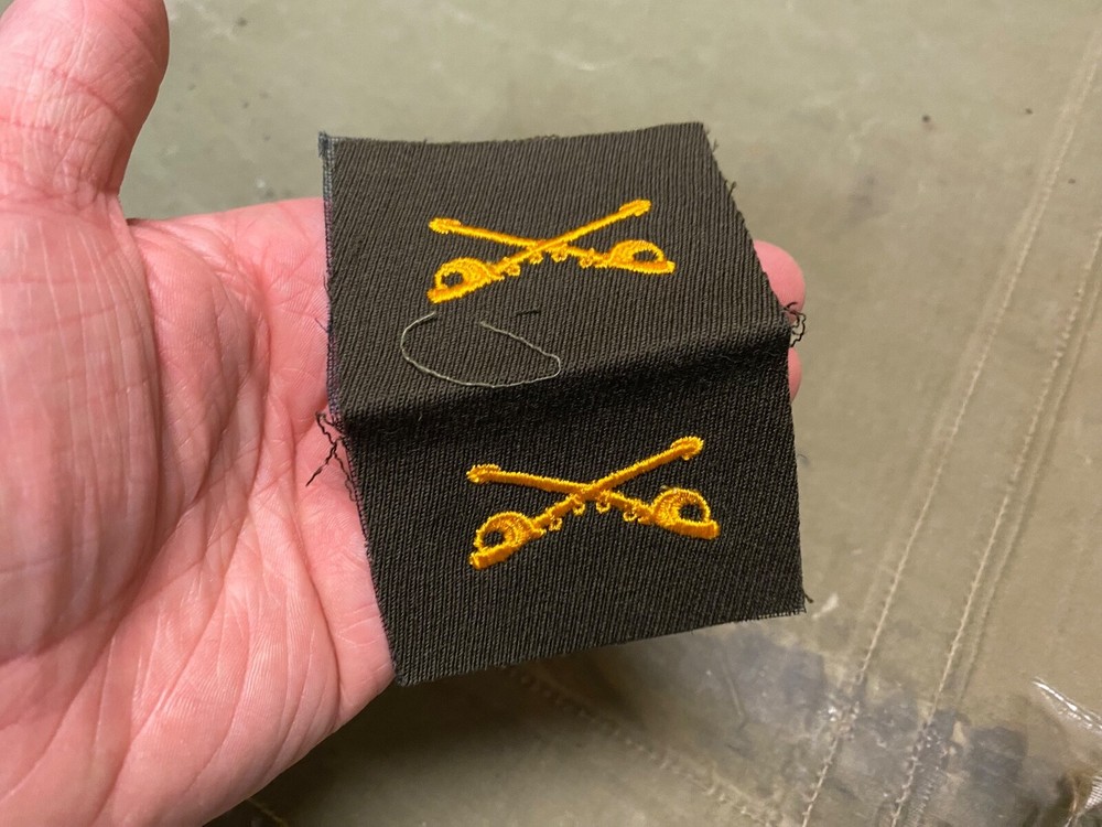 ORIGINAL WWII US ARMY CLASS A JACKET & SHIRT SEW ON "CAVALRY" OFFICER INSIGNIA
