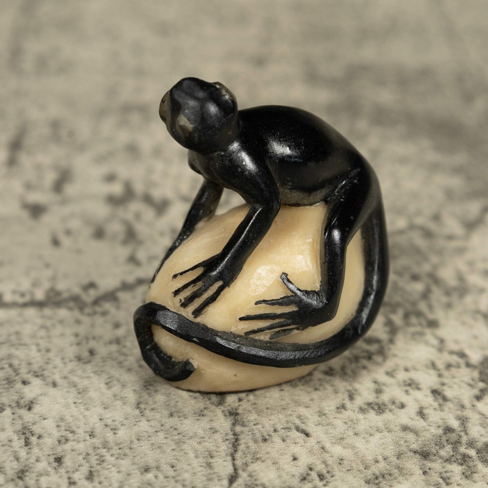 Rainforest Howler Monkey Tagua Carving