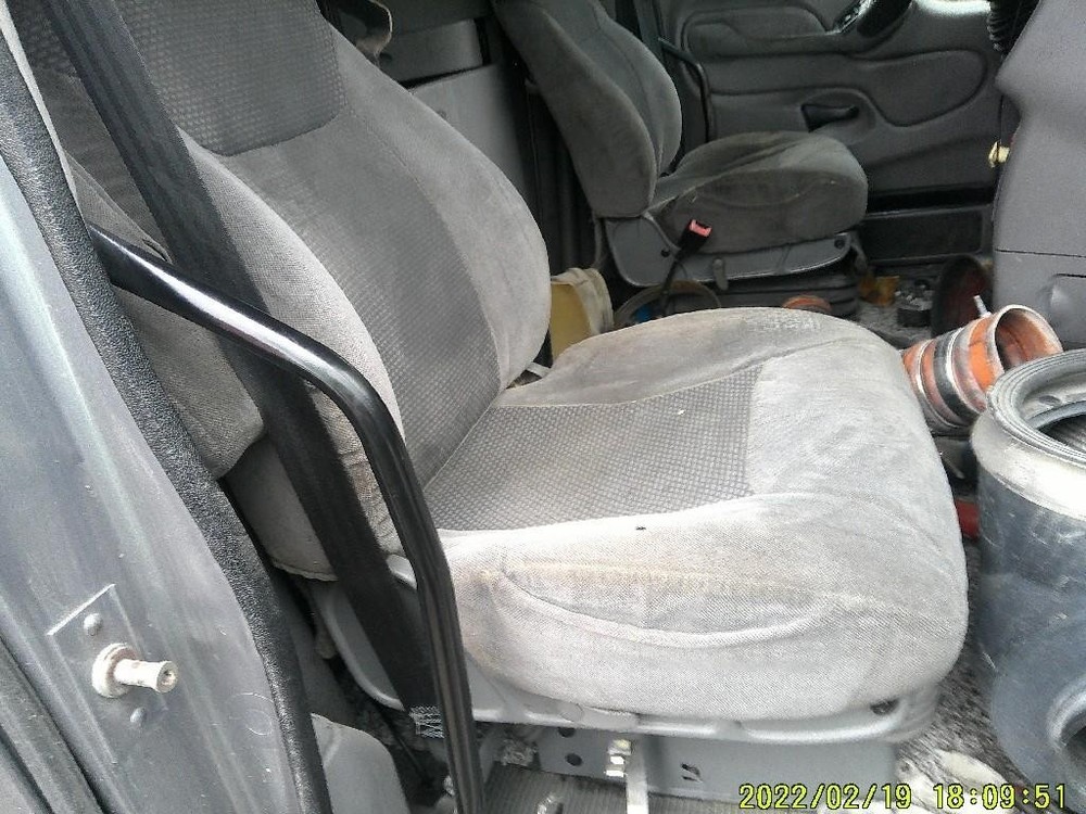 Replaces 2013 PETERBILT 587 FRONT SEAT , MS