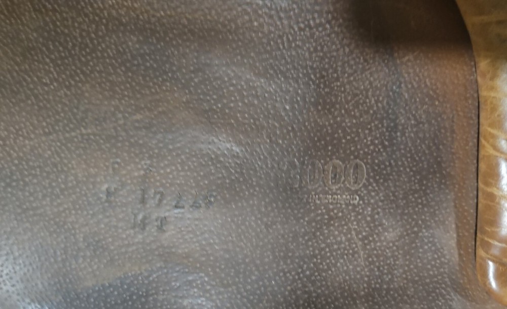 Beval Jumping Saddle Size 17 Long Made in England Devon 2000 Used