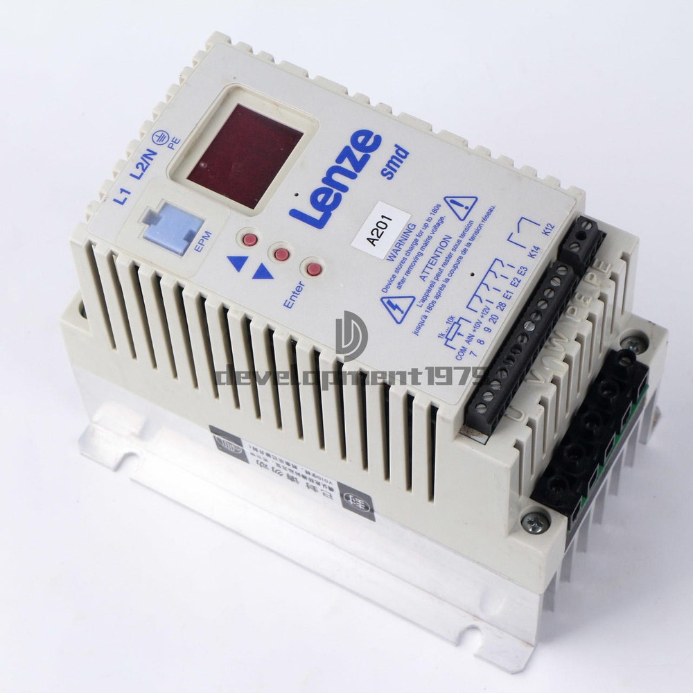 1PC Lenze frequency converter ESMD751C4TXA Used