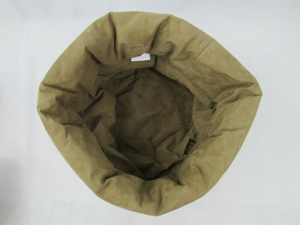Skea Hat Black and Beige Winter Hat Size S-M