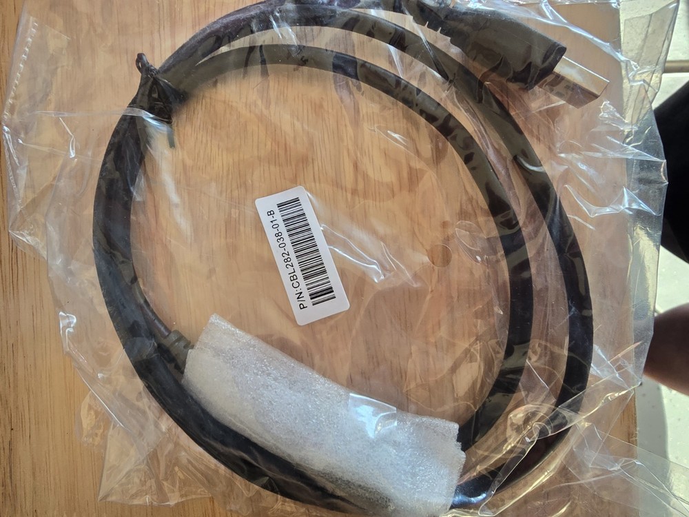 VeriFone CBL282-038-01-B  USB