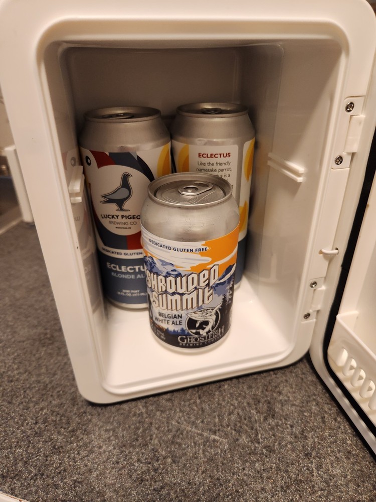 Cutieworld Compact Mini Fridge/warmer