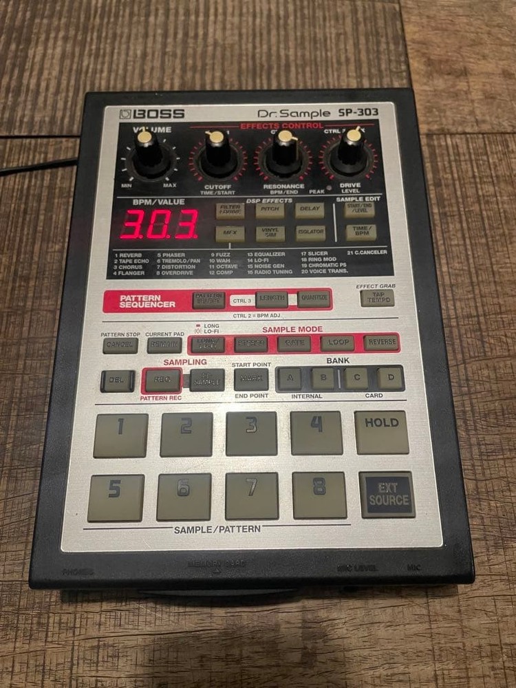 BOSS Dr.Sampler SP-303 695568