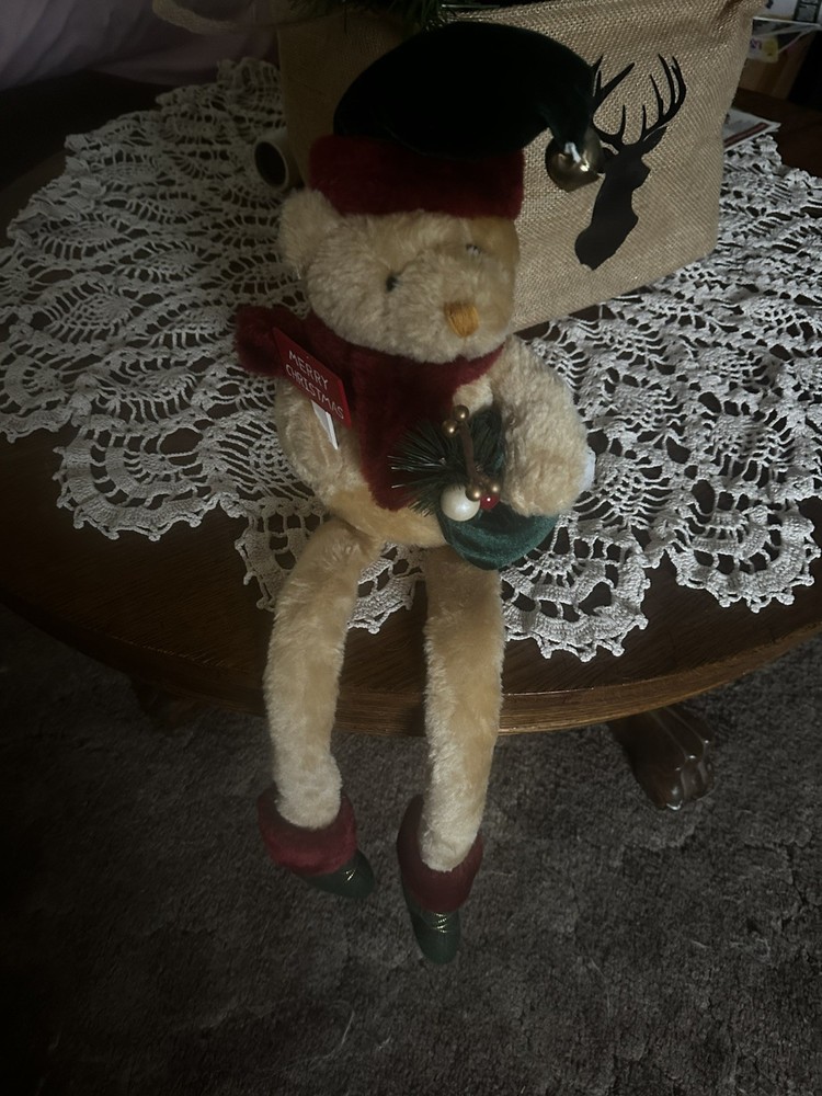 PLUSH CHRISTMAS BEAR SHELF SITTER
