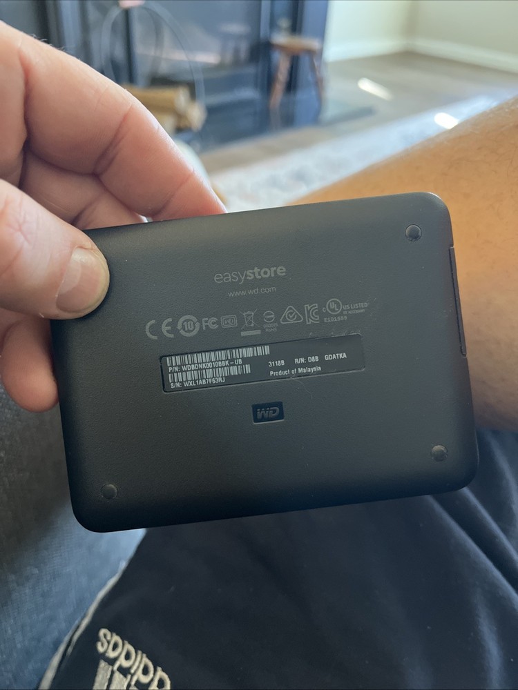 WD EASYSTORE 1TB EXTERNAL HARD