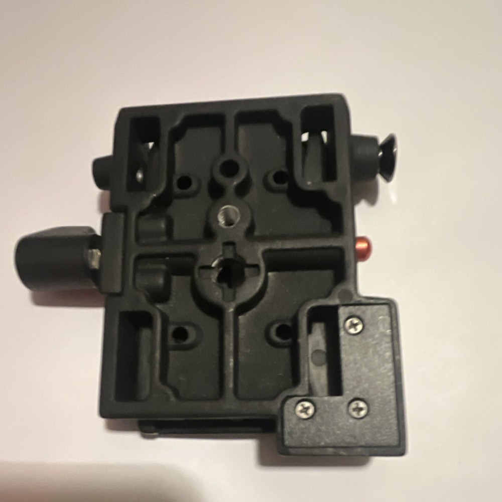 Giotto's Metal Quick Release Plate Universal Camera Tripod Head Mount