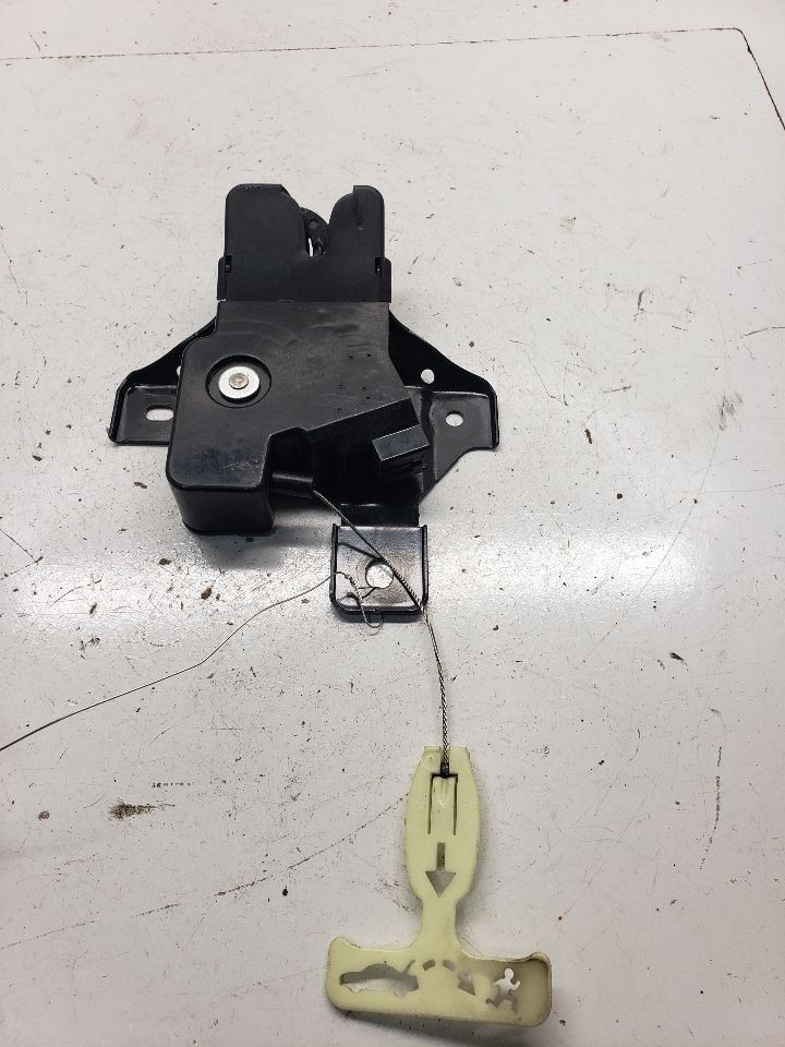 TAURUS 2012 Door Lock Actuator 1380035 OEM