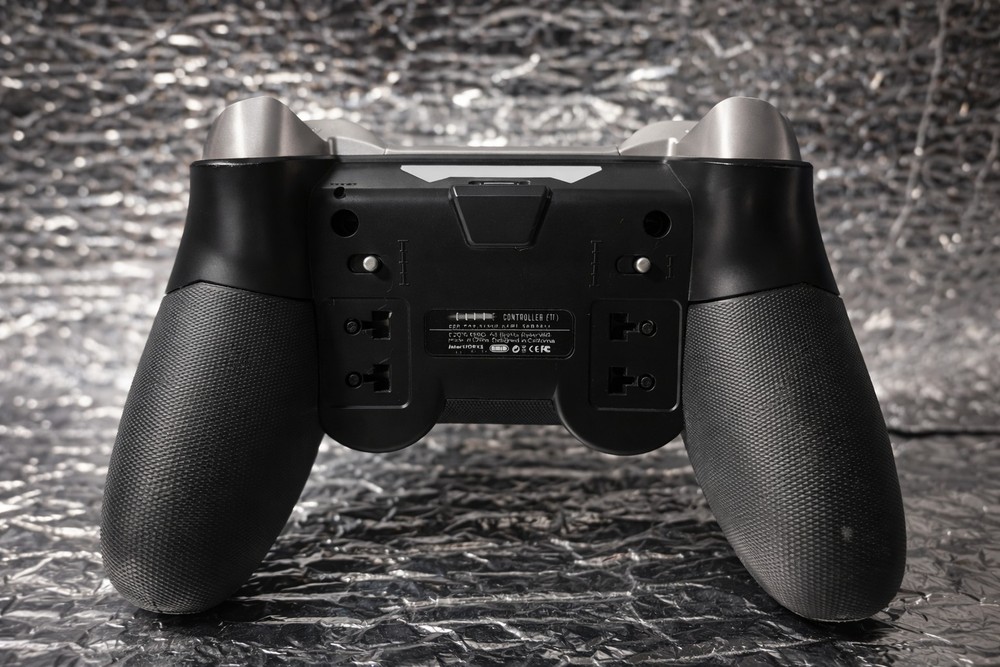 Emio Elite Controller Only for PlayStation 4 PS4/PC Wireless Gamepad