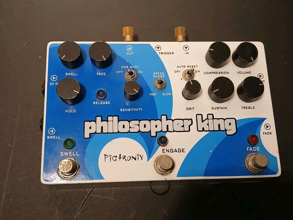 Pigtronix Philosopher King Pedal Compressor Sustain W/ Power