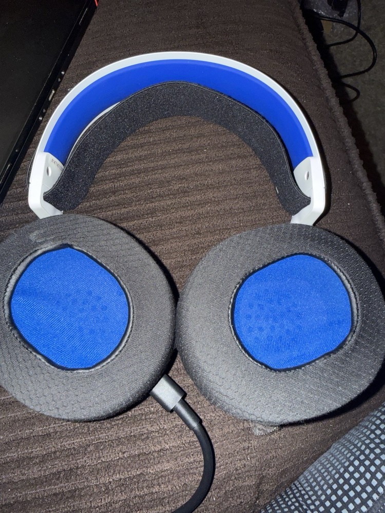 SteelSeries Arctis 7P+ Bluetooth Wireless Gaming Headset