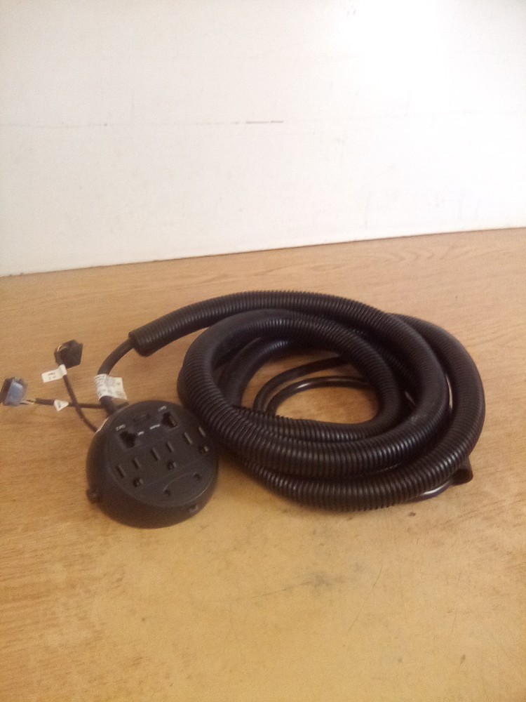 Power Module, 3 Outlets, 2 RJ-45 Model: 05-028