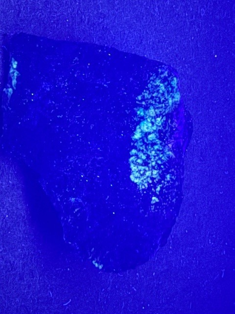 MULTICOLOR COOL FRANKLIN ASSEMBLAGE: FLUOROAPATITE & CHLOROPHANE, FRANKLIN, N.J.