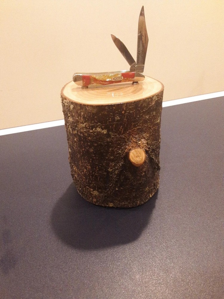 MAGNETIC KNIFE DISPLAY STAND, SOLID PEAR WOOD