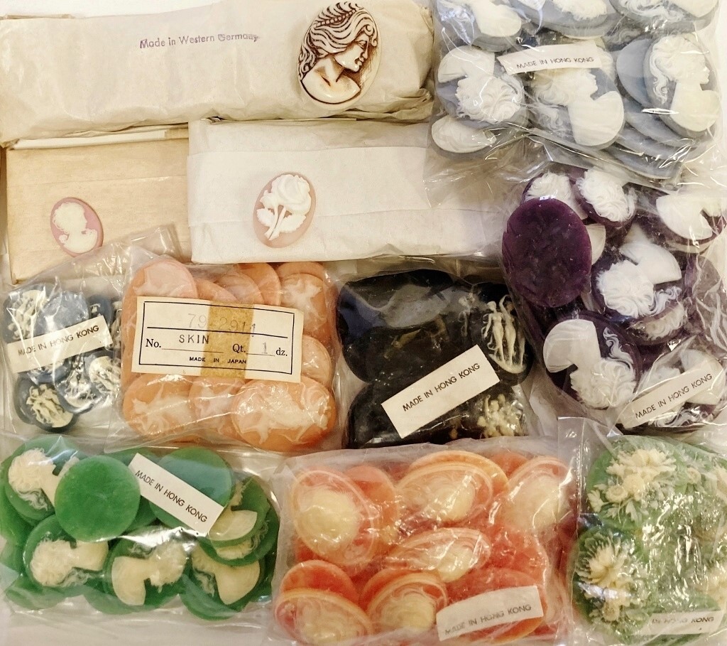 15 Vintage Resin Cameos (West German, Hong Kong, Japan) DIY Jewelry Crafting C82