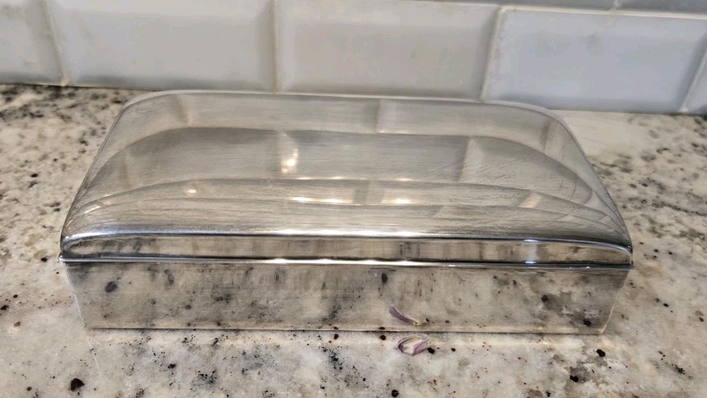 Vintage POOLE SILVER CO. 1899 "Bahama Holiday 1965" Jewelry Box Wood Lining EUC