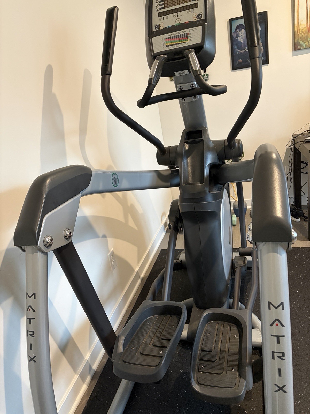 Matrix Elliptical , 8 Programs, Adjustable E3X Suspension Commercial Model