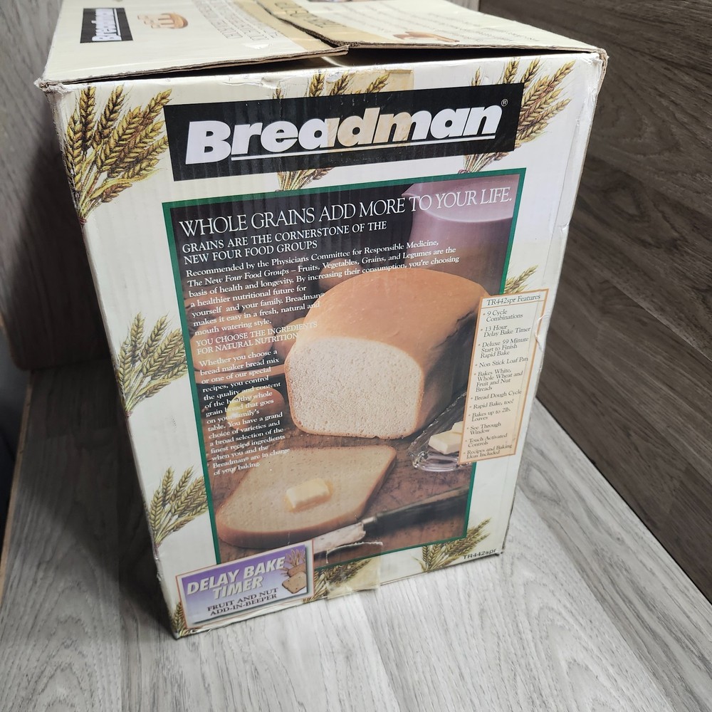 Breadman Bread Machine Automatic Bread Maker 8 Settings TR442SPR New Open Box