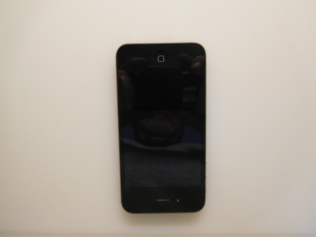 APPLE  iPHONE   MODEL A1387         PREOWNED