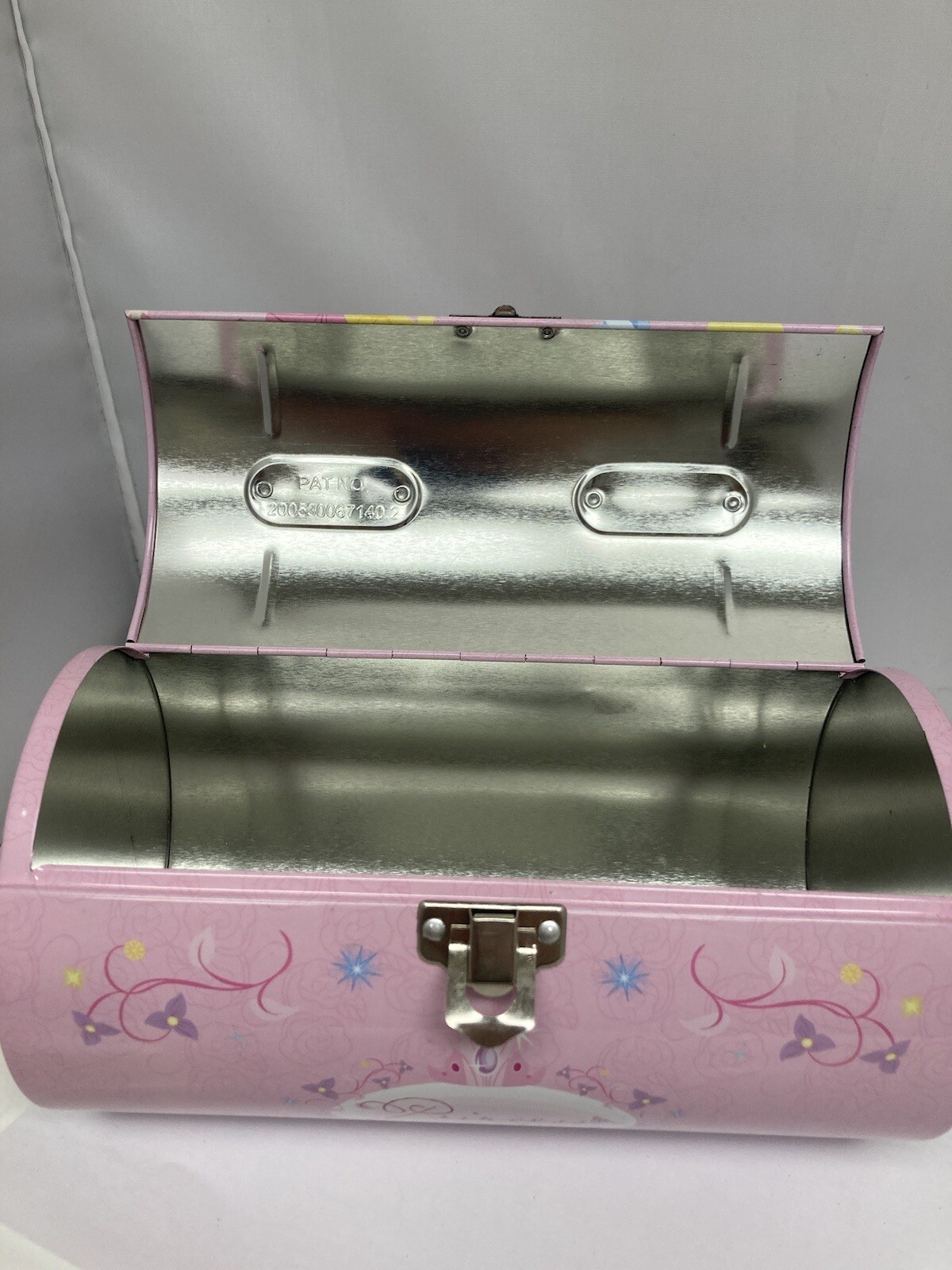 Disney Princess Beaded Pink Tin Tote Purse Case Snow White Cinderella Belle