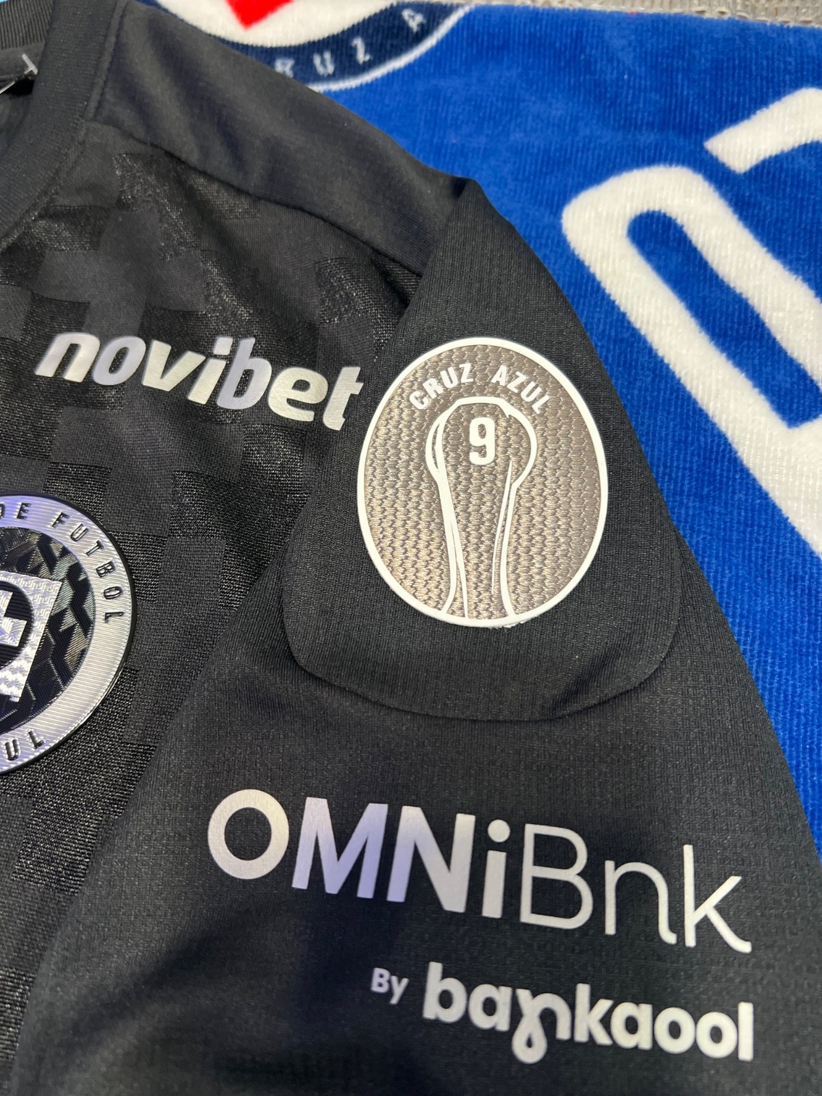 PIRMA CRUZ AZUL MEN'S JERSEY ALTERNATIVO BLACK 25/26 PARCHES 9 COPAS LIGA BBVA