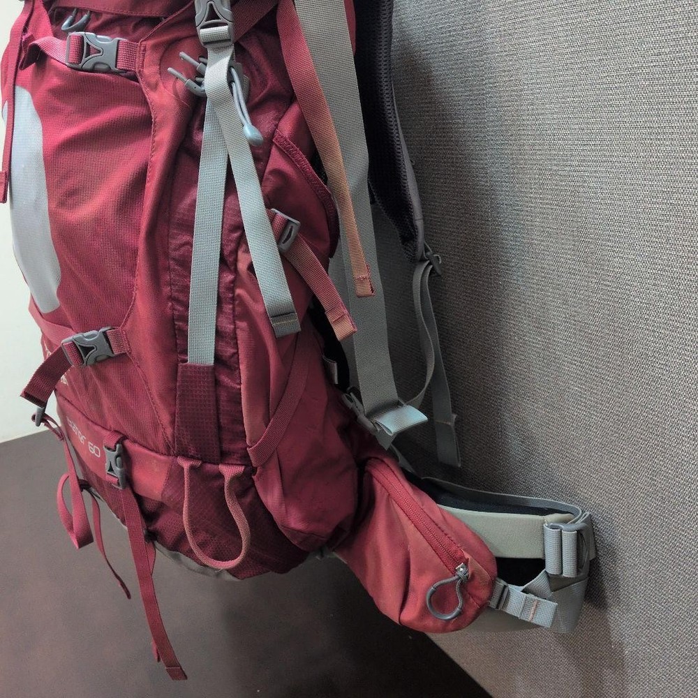 Osprey Aether 60 Backpack Large Capacity Trekking Climbing Used