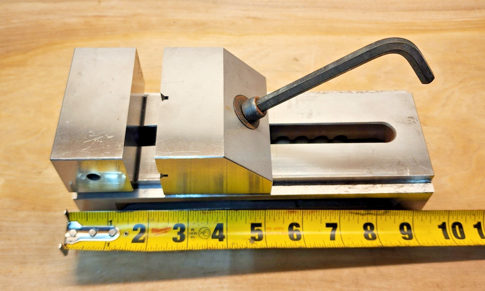 Precision Toolmakers Vise, Pin Type. 3.5" Wide, 1.5" Deep, Opens 5"