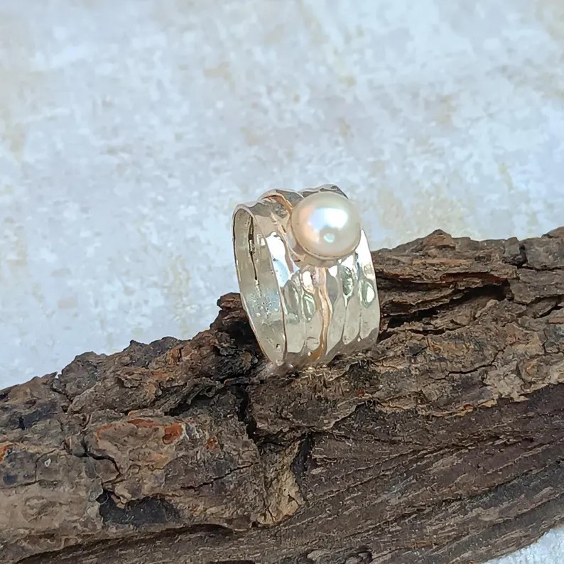 Solid 925Sterling Silver Natural White Pearl Hammered Spinner Band Handmade Ring
