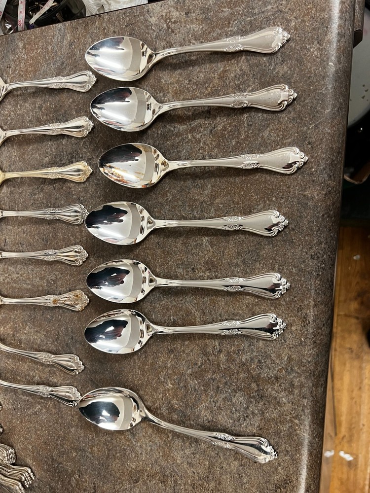 MDS Japan MDJ2 61 Piece Silverplated Flatware Set