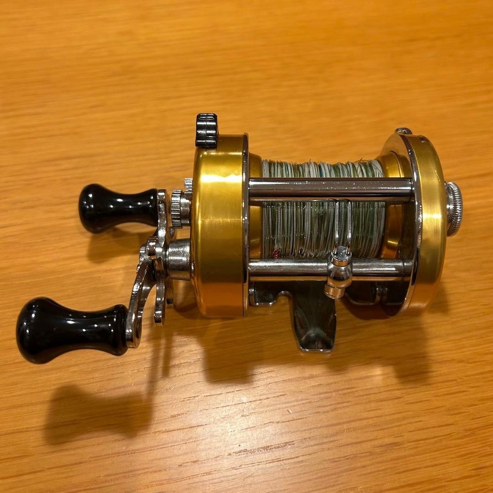 Good condition!! Penn 940 Levelmatic old reel