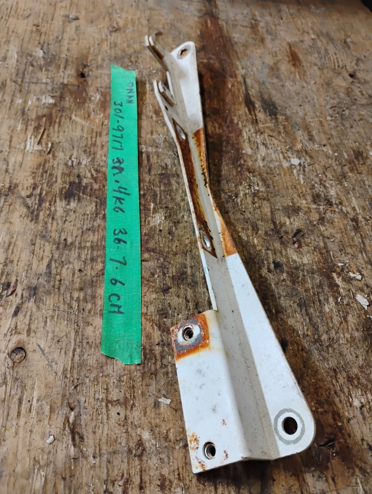 ONAN GENERATOR 9MME A 1A MOUNTING BRACKET 301-9717