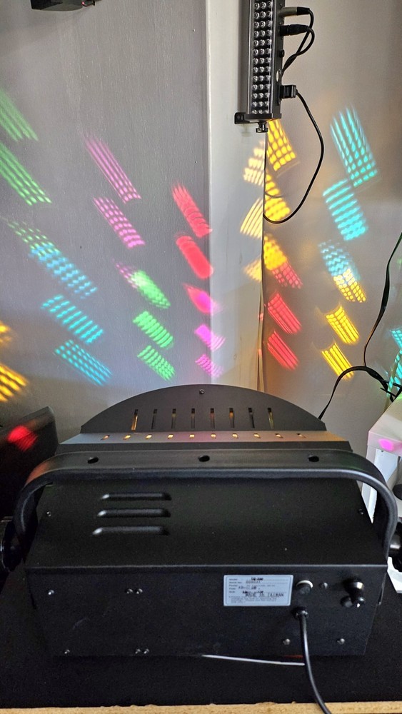 Gemini Lytequest LQ-330 Roamer Dancer Effect Light