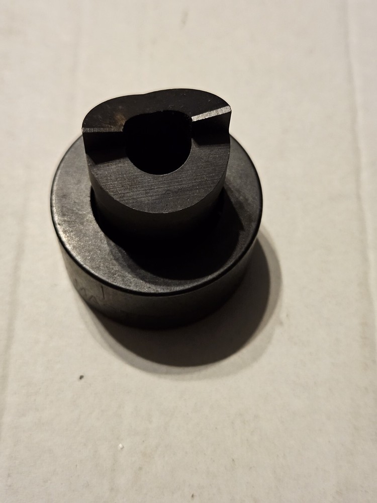 Ideal 1/2" knock out conduit punch