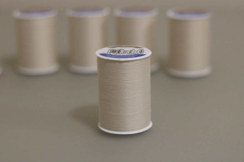 Coats and Clark cream all purpose thread 400 yard spool