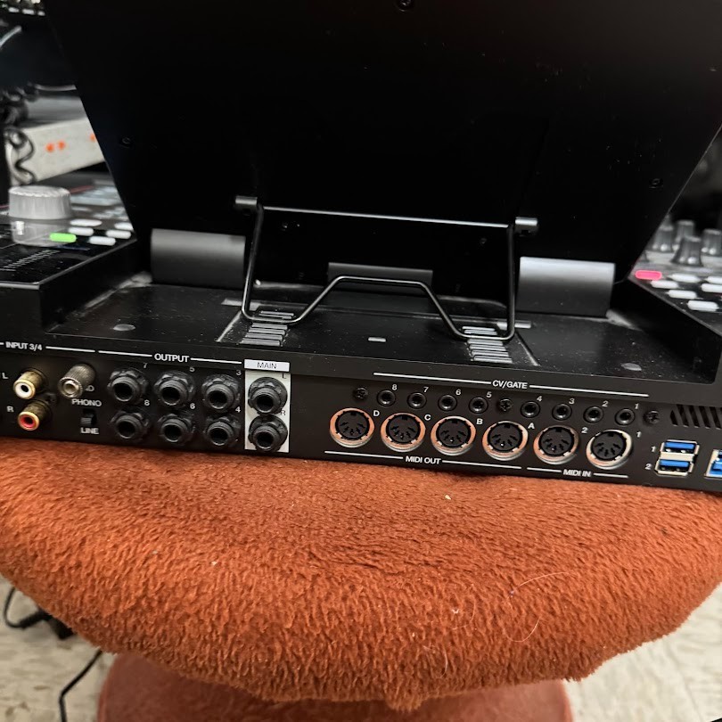 Akai Professional MPC X Standalone Sampler Sequencer - Mint - Software Transfer