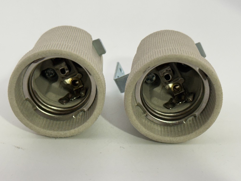 Rebaydo™ 2pcs F519 E26/E27 Lamp Holder with Mounting Bracket