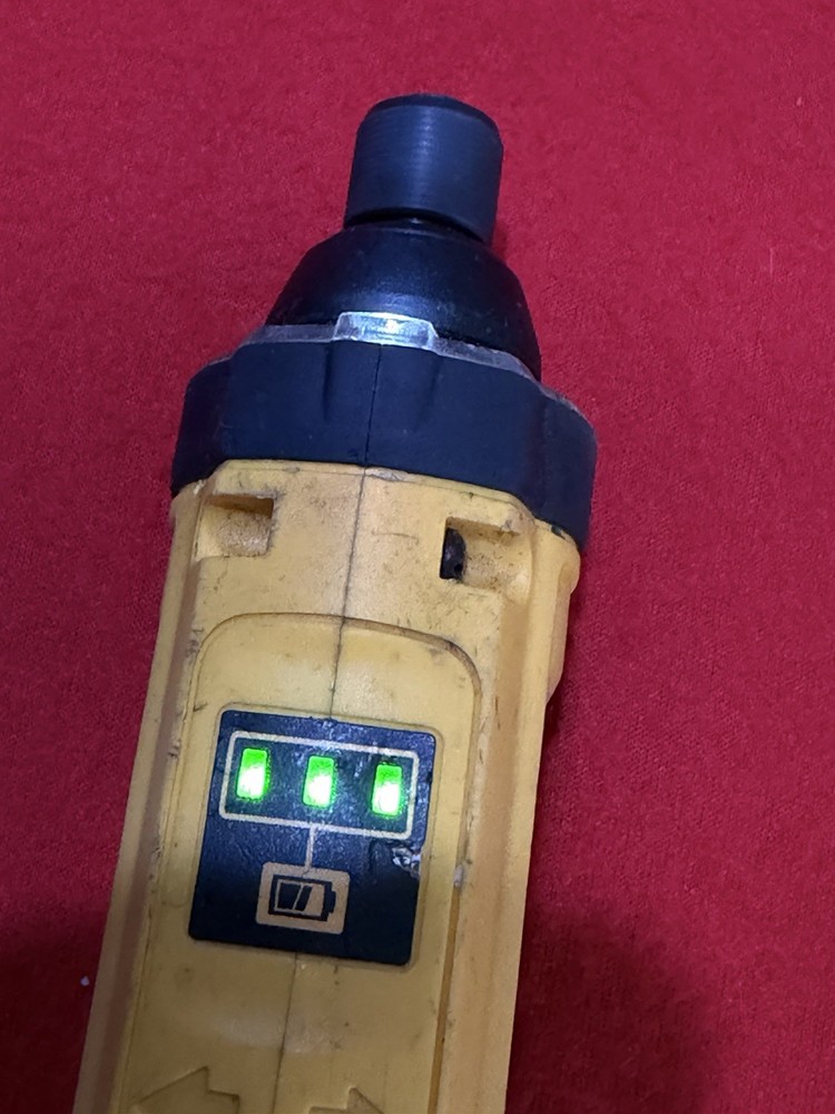 DEWALT DCF682 8V MAX Screwdriver + Charger ( No Battery)