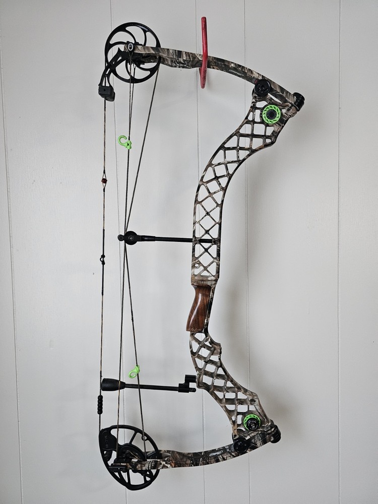 Mathews Helim Heli-m Compound Bow