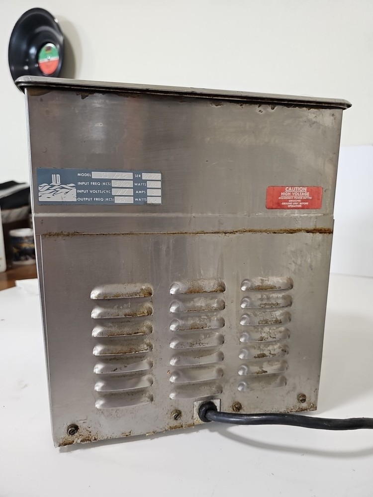 Ultrasonic cleaner