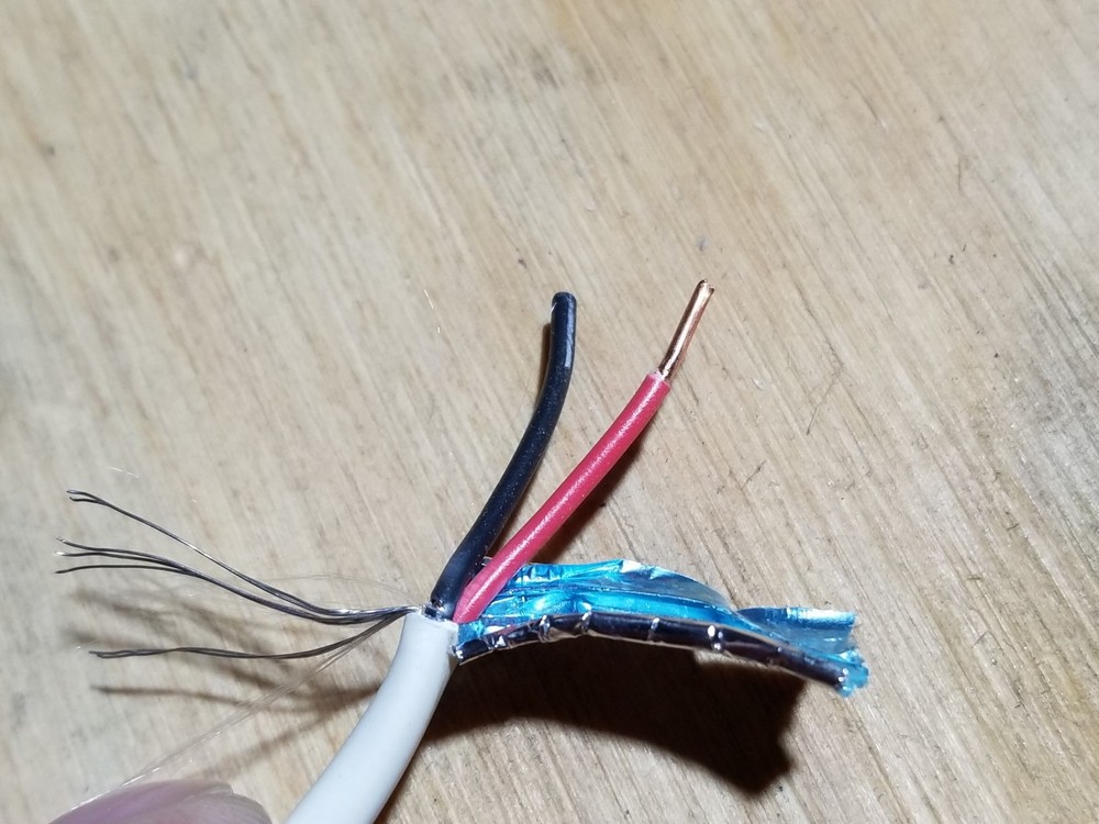 Southwire/Tappan G40006 18/2C Solid Shielded Plenum Alarm Cable CMP White /100ft