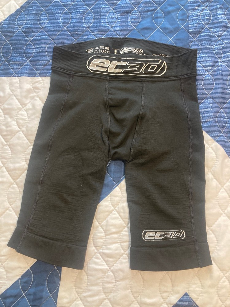 EC3D womens black compression shorts Size 1