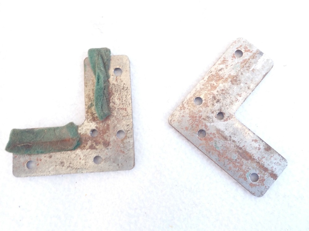 VICTOR VICTROLA PHONOGRAPH MOTOR BOARD MOUNTING BRACKET