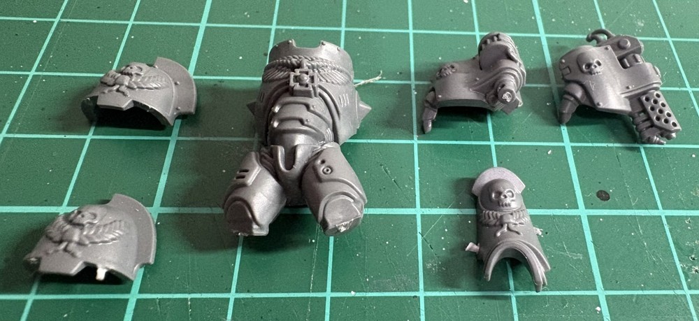 Warhammer 40K Primaris Aggressors Sergeant Upgrade Pack – Variant C Compatible
