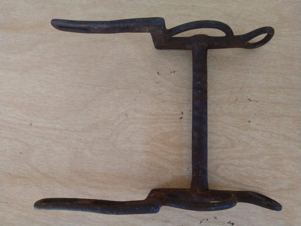 Vintage Primitive Horse Bit
