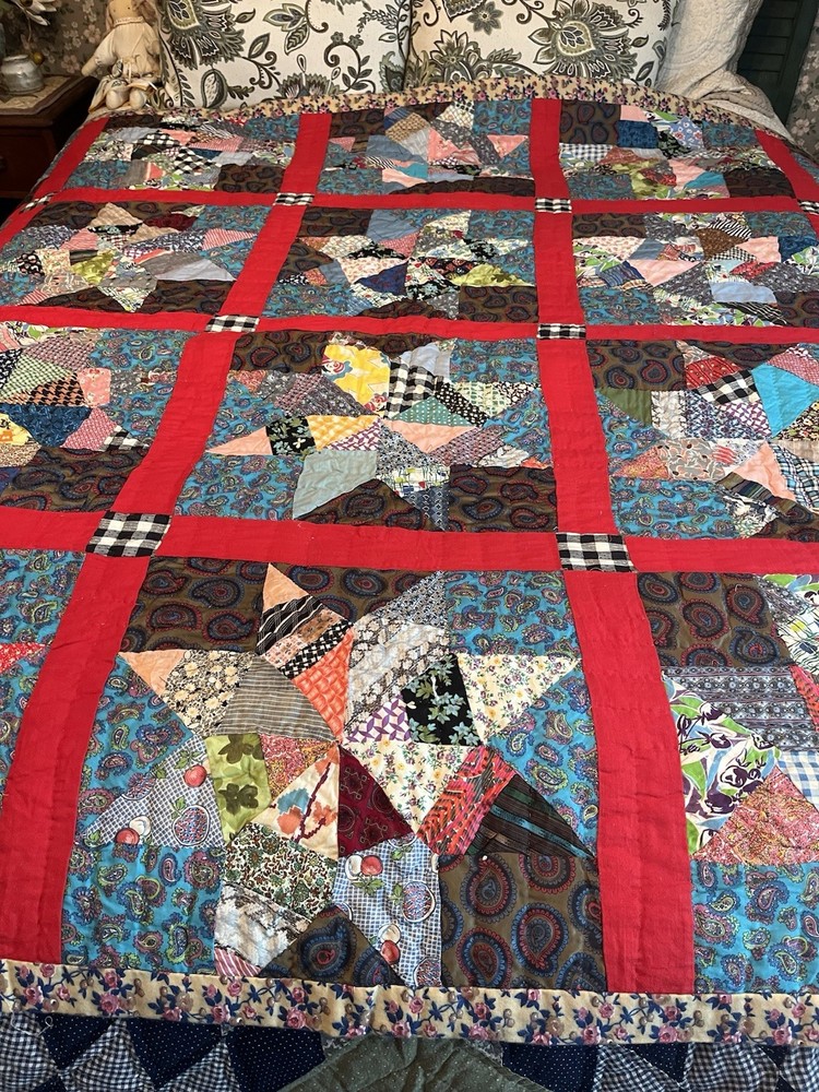 Vintage Handmade Quilt Scrap Star Patchwork Bedspread