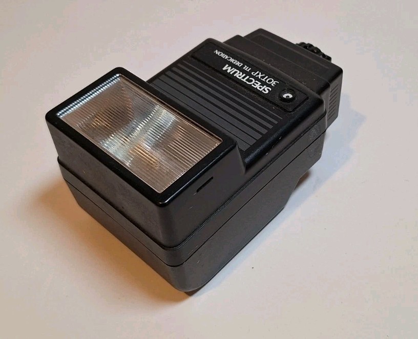 📸 Used Vintage Spectrum 30TXP TTL Dedication Camera Flash Shutterbug