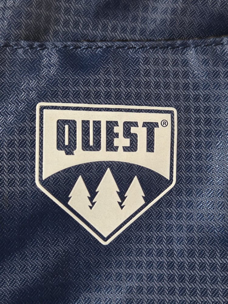 Quest Hydration Backpack, 2 Liter Water Capacity Blue