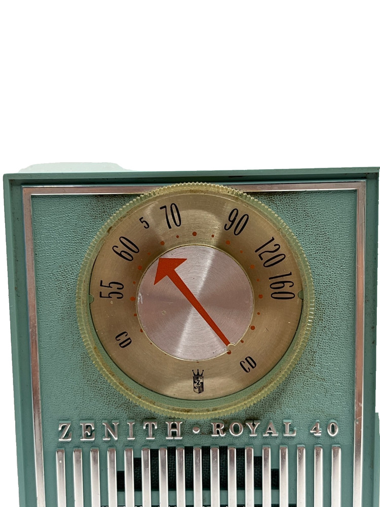 Zenith Royal 40 Transistor Radio ( TESTED )
